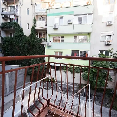 Super Center - Small Flat On Kiril&metodi Square Appartamento