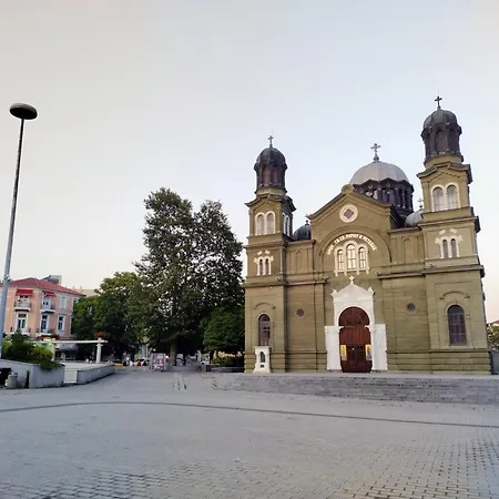 Super Center - Small Flat On 